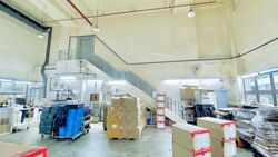 Leong Huat Building (D13), Warehouse #497540561